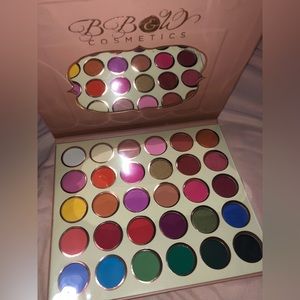 BB&W Confusion Eyeshadow Palette